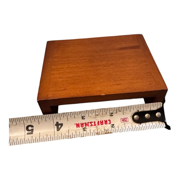 Vintage dollhouse furniture wood low profile table / coffee table table - Picture 2 of 3